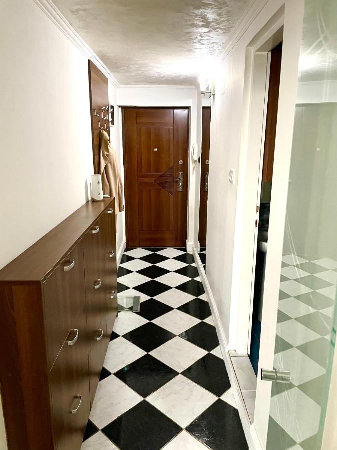 Triangle City Apartment 1 เบลเกรด ภายนอก รูปภาพ